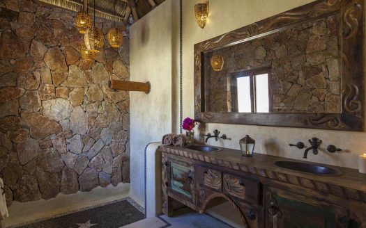 VILLA BODA FOR SALE